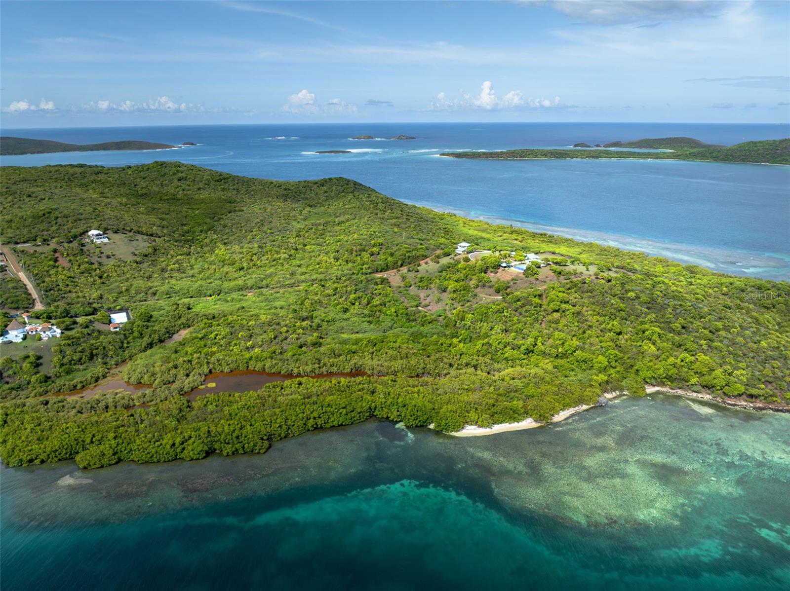 37 BARRIO FRAILES CULEBRA, PR 00775