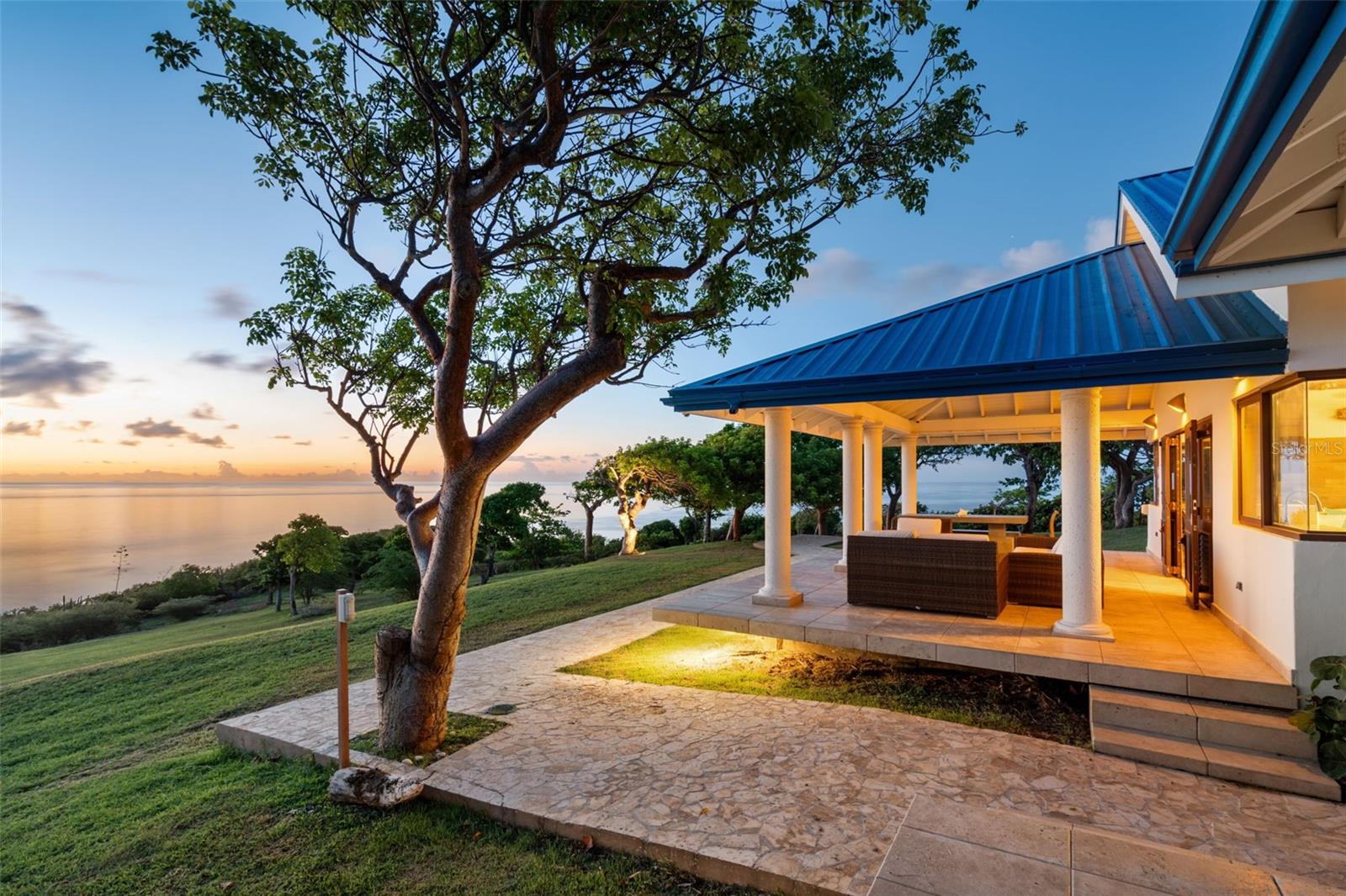 37 BARRIO FRAILES CULEBRA, PR 00775