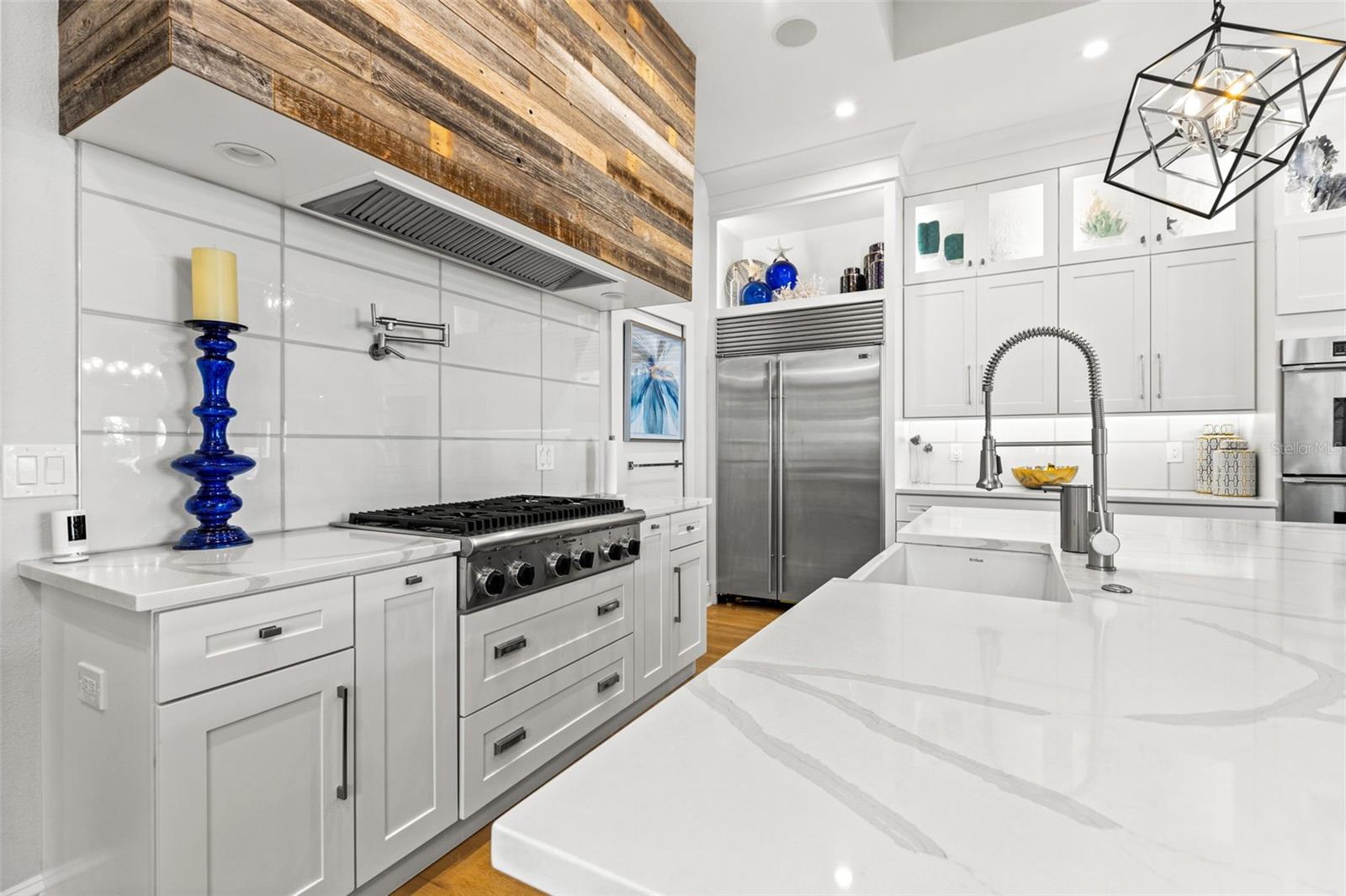 1365 BRIGHTWATERS Blvd ST PETERSBURG, FL 33704