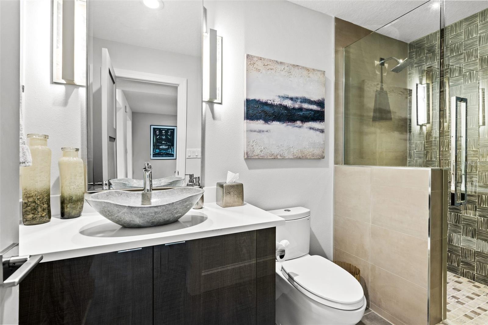 1365 BRIGHTWATERS Blvd ST PETERSBURG, FL 33704