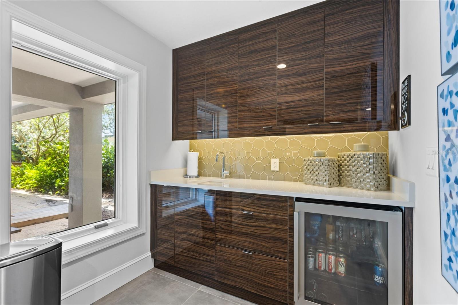 1365 BRIGHTWATERS Blvd ST PETERSBURG, FL 33704