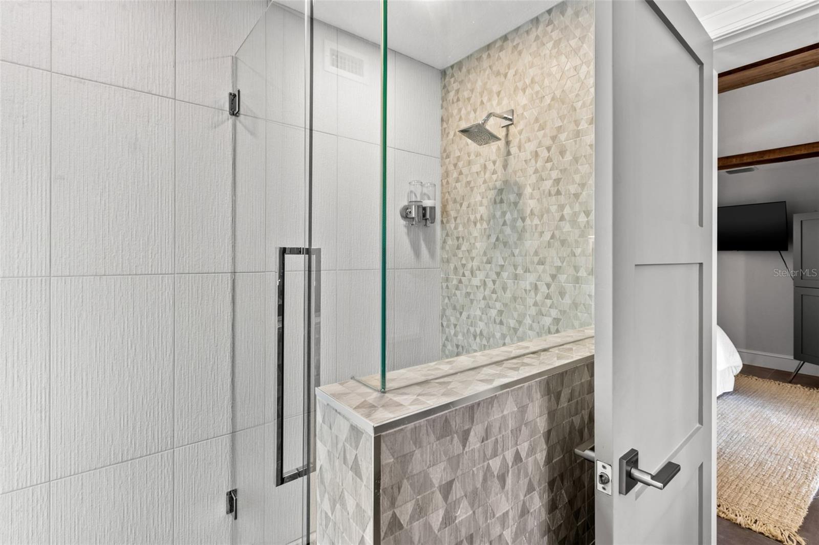 1365 BRIGHTWATERS Blvd ST PETERSBURG, FL 33704