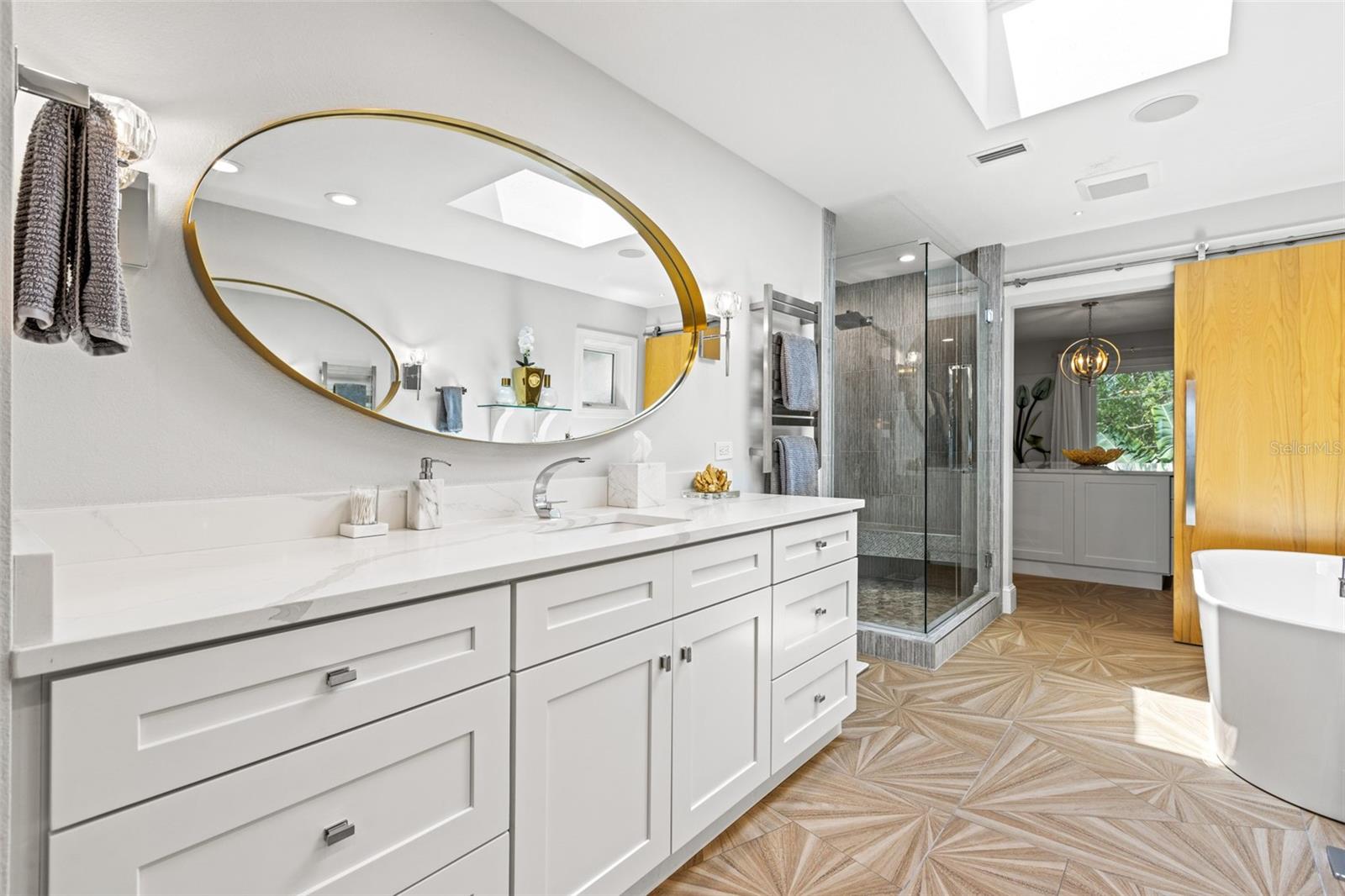 1365 BRIGHTWATERS Blvd ST PETERSBURG, FL 33704