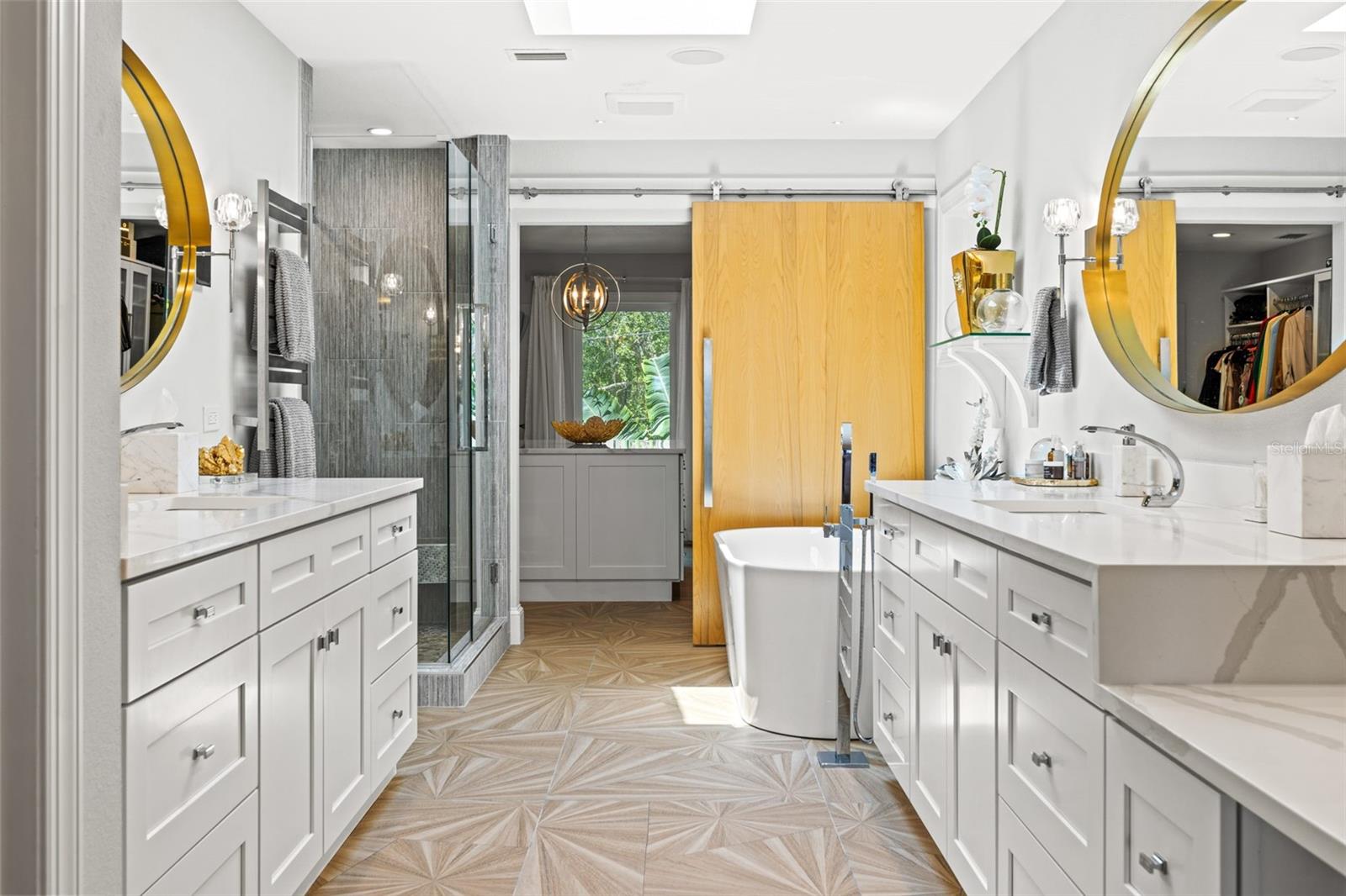 1365 BRIGHTWATERS Blvd ST PETERSBURG, FL 33704