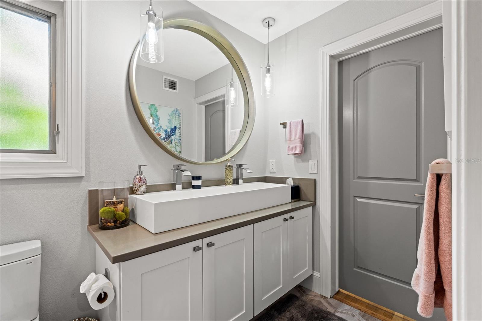 1365 BRIGHTWATERS Blvd ST PETERSBURG, FL 33704