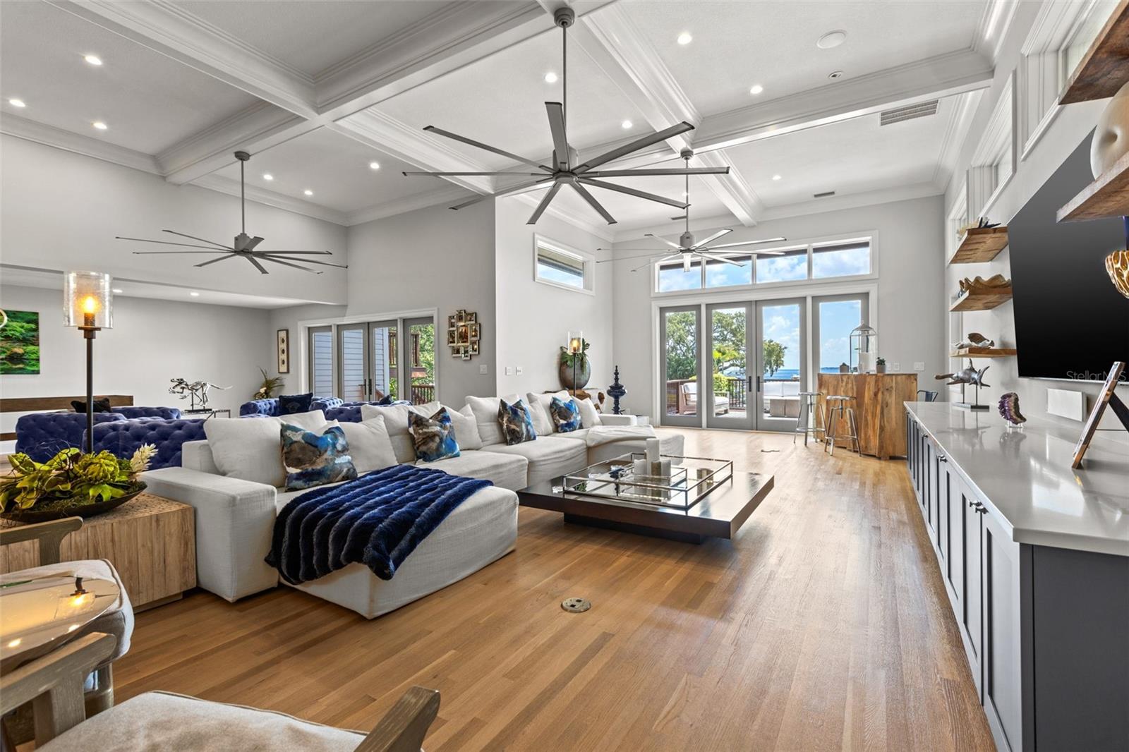 1365 BRIGHTWATERS Blvd ST PETERSBURG, FL 33704