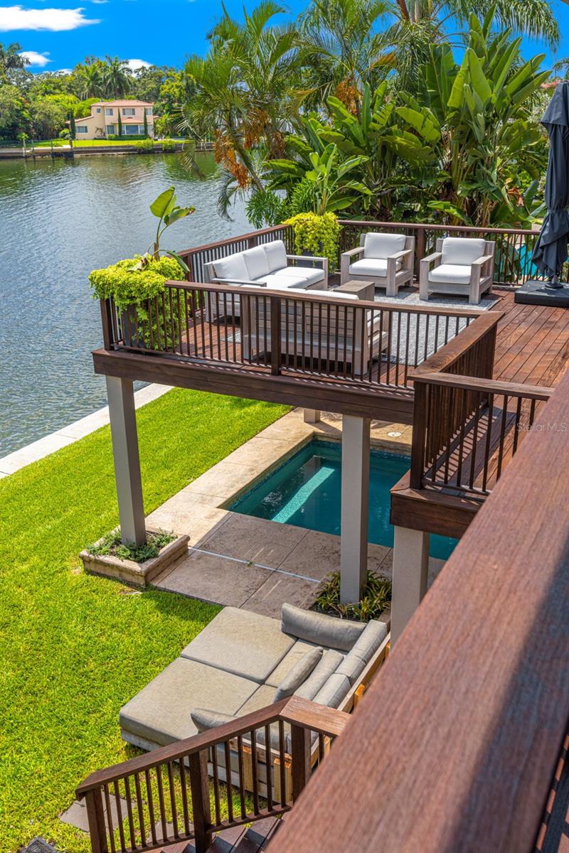 1365 BRIGHTWATERS Blvd ST PETERSBURG, FL 33704