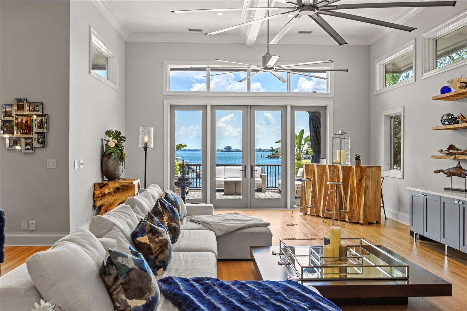 1365 BRIGHTWATERS Blvd ST PETERSBURG, FL 33704