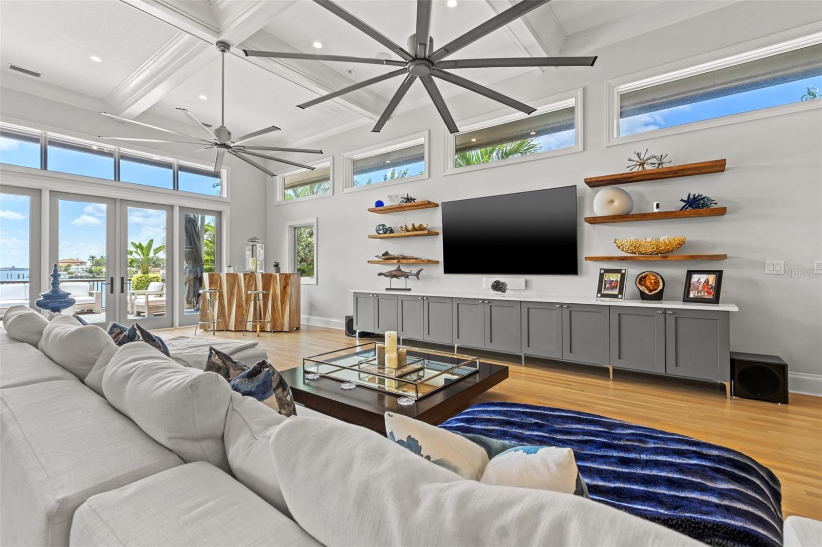 1365 BRIGHTWATERS Blvd ST PETERSBURG, FL 33704