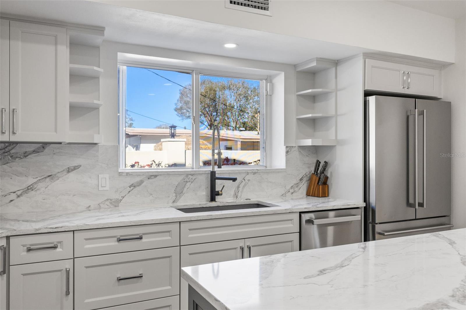 7100 Park St ST PETERSBURG, FL 33707