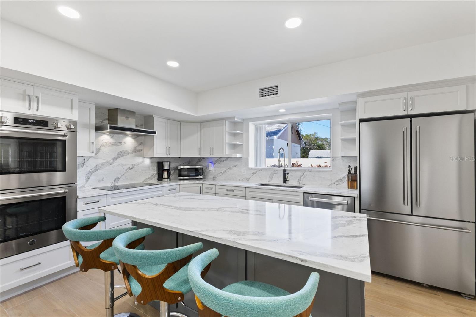 7100 Park St ST PETERSBURG, FL 33707