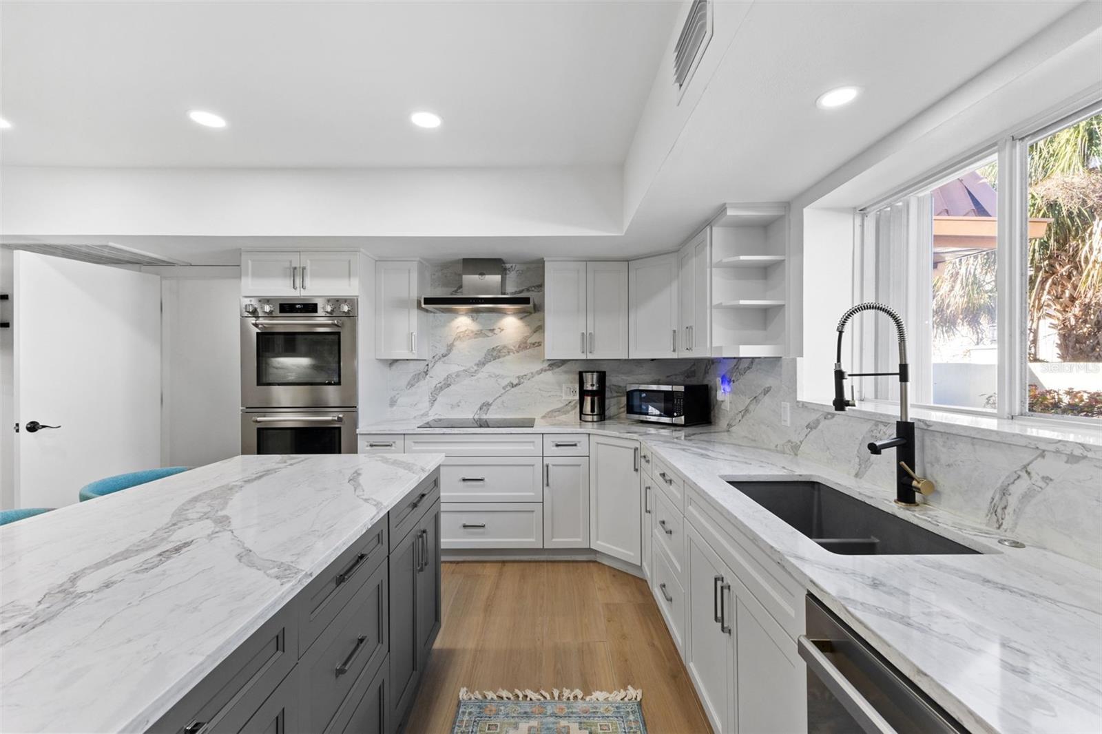 7100 Park St ST PETERSBURG, FL 33707