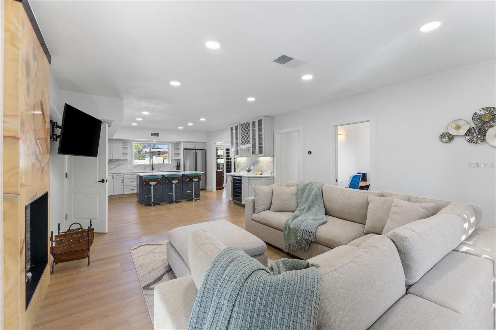 7100 Park St ST PETERSBURG, FL 33707