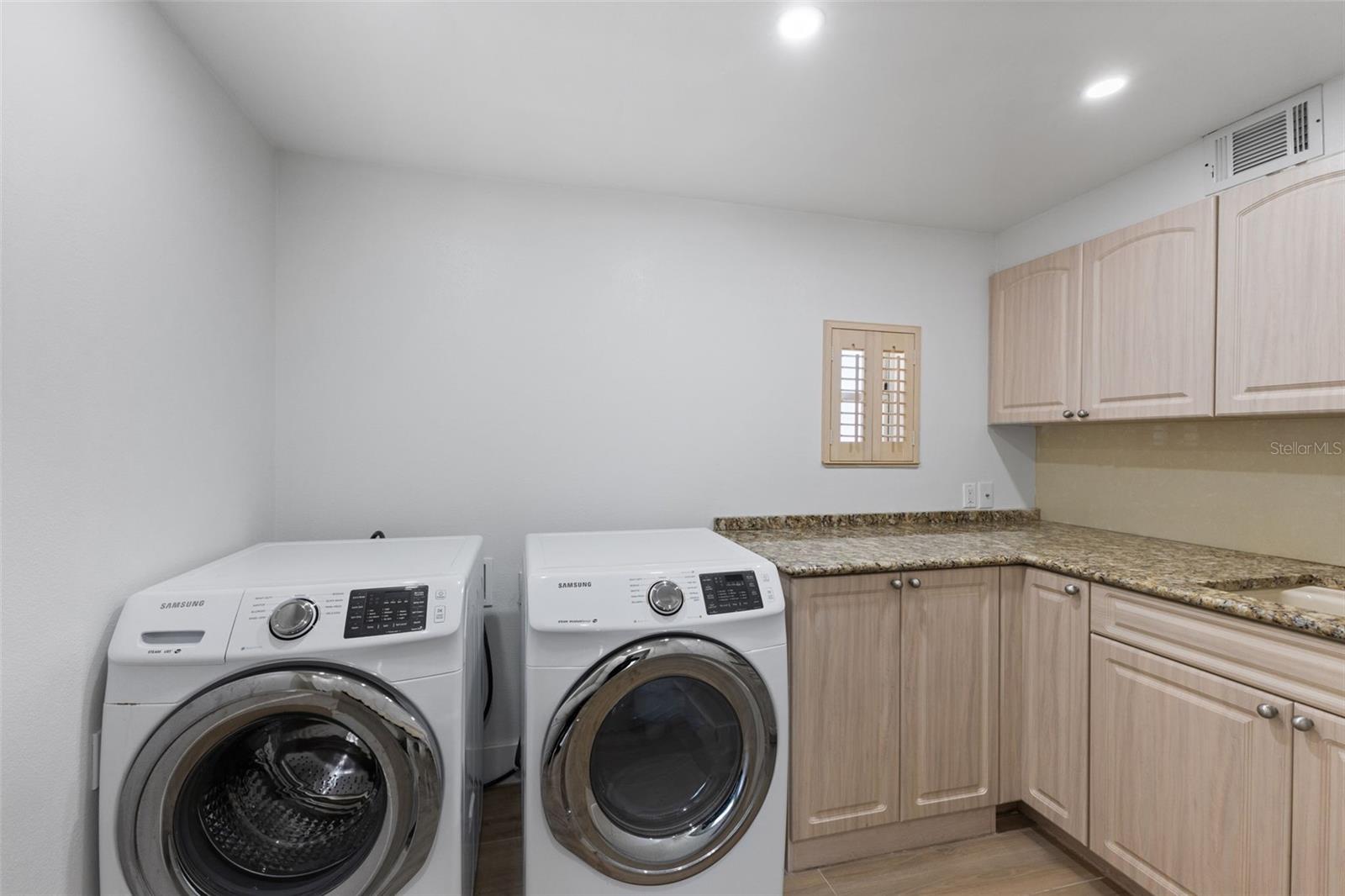 7100 Park St ST PETERSBURG, FL 33707