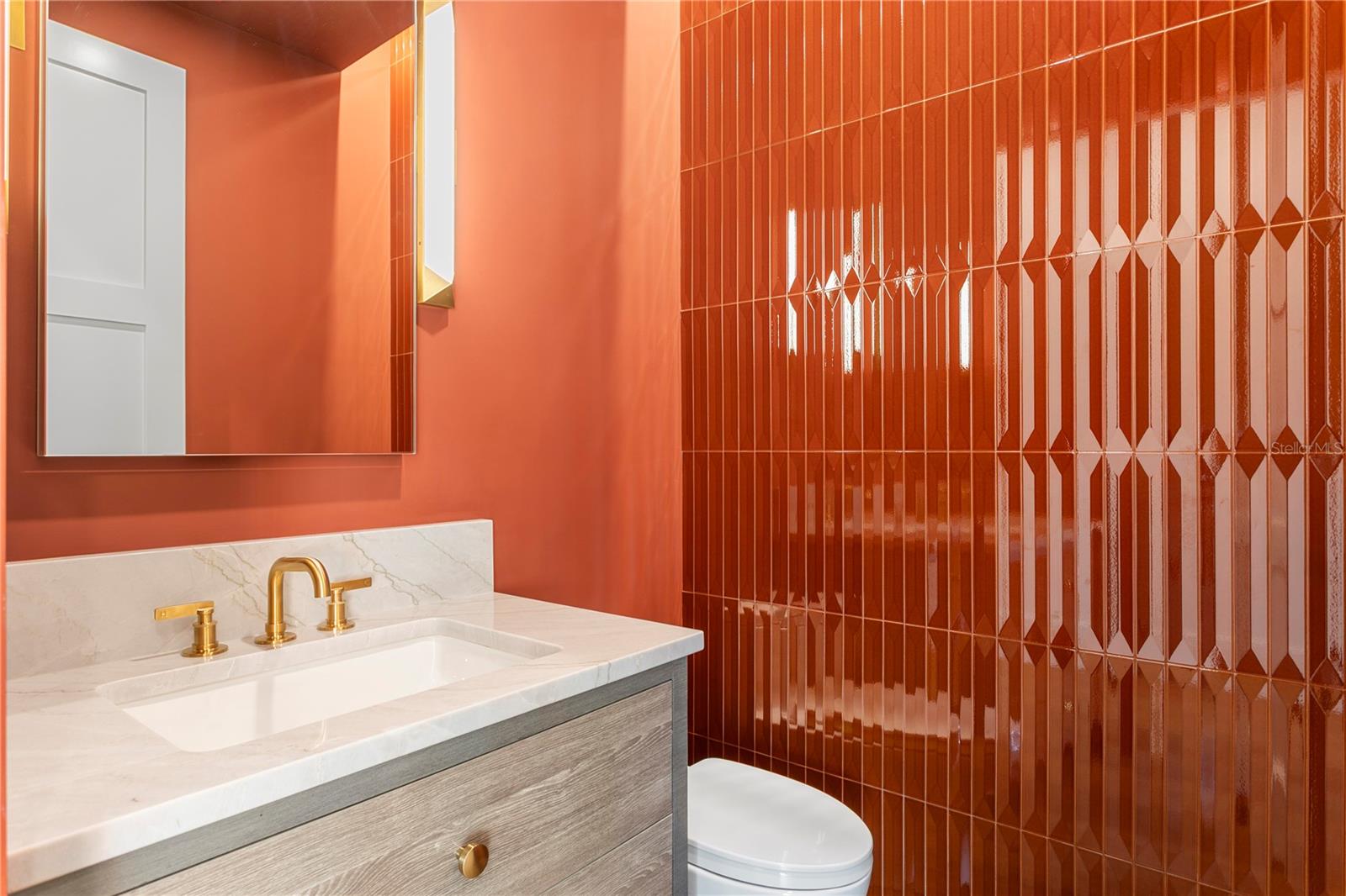 1075 31ST Ter ST PETERSBURG, FL 33704