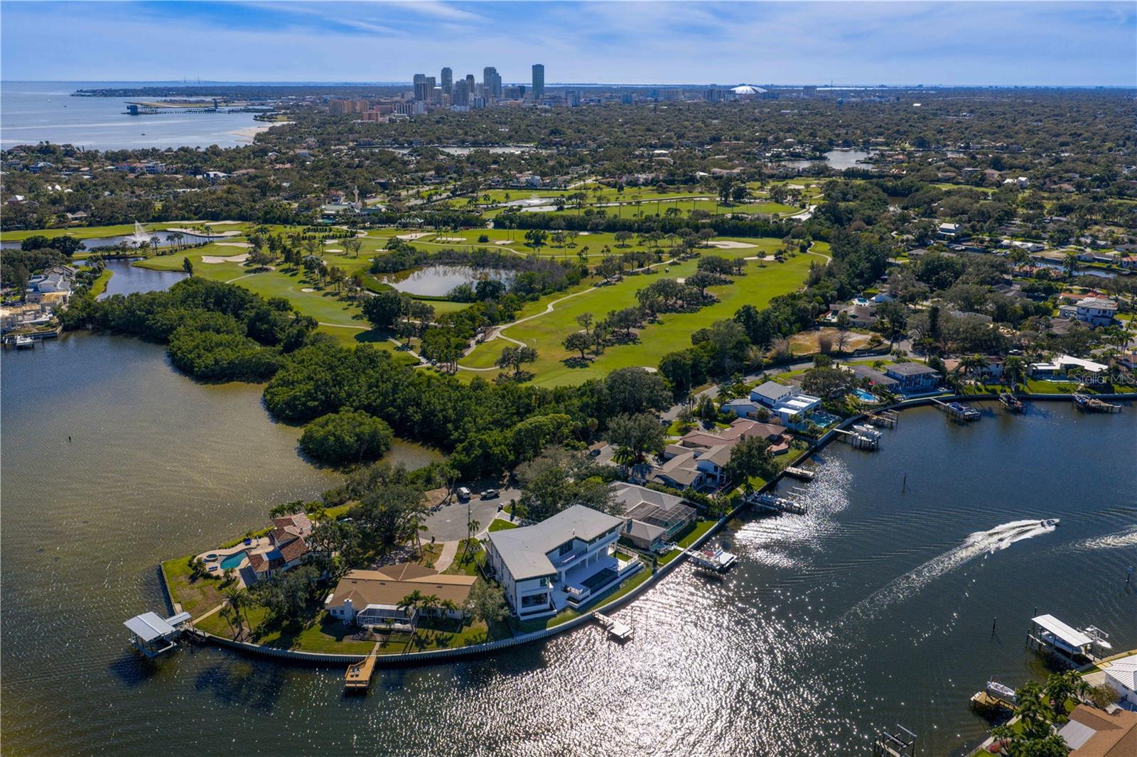 1075 31ST Ter ST PETERSBURG, FL 33704