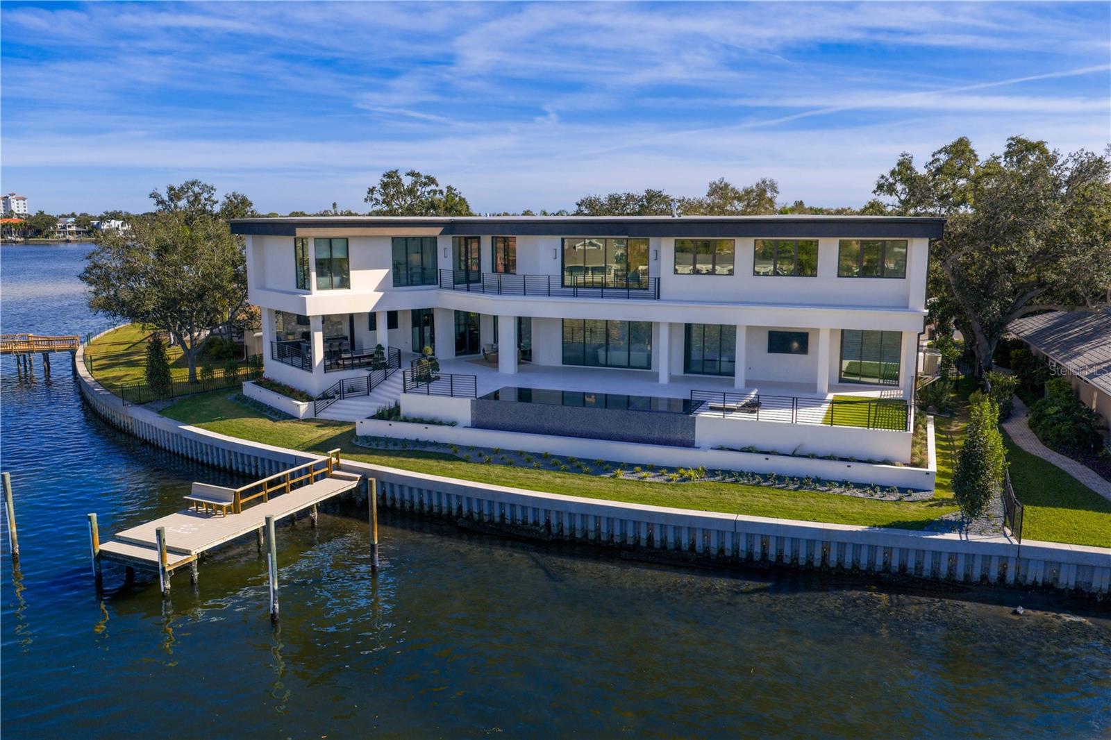 1075 31ST Ter ST PETERSBURG, FL 33704