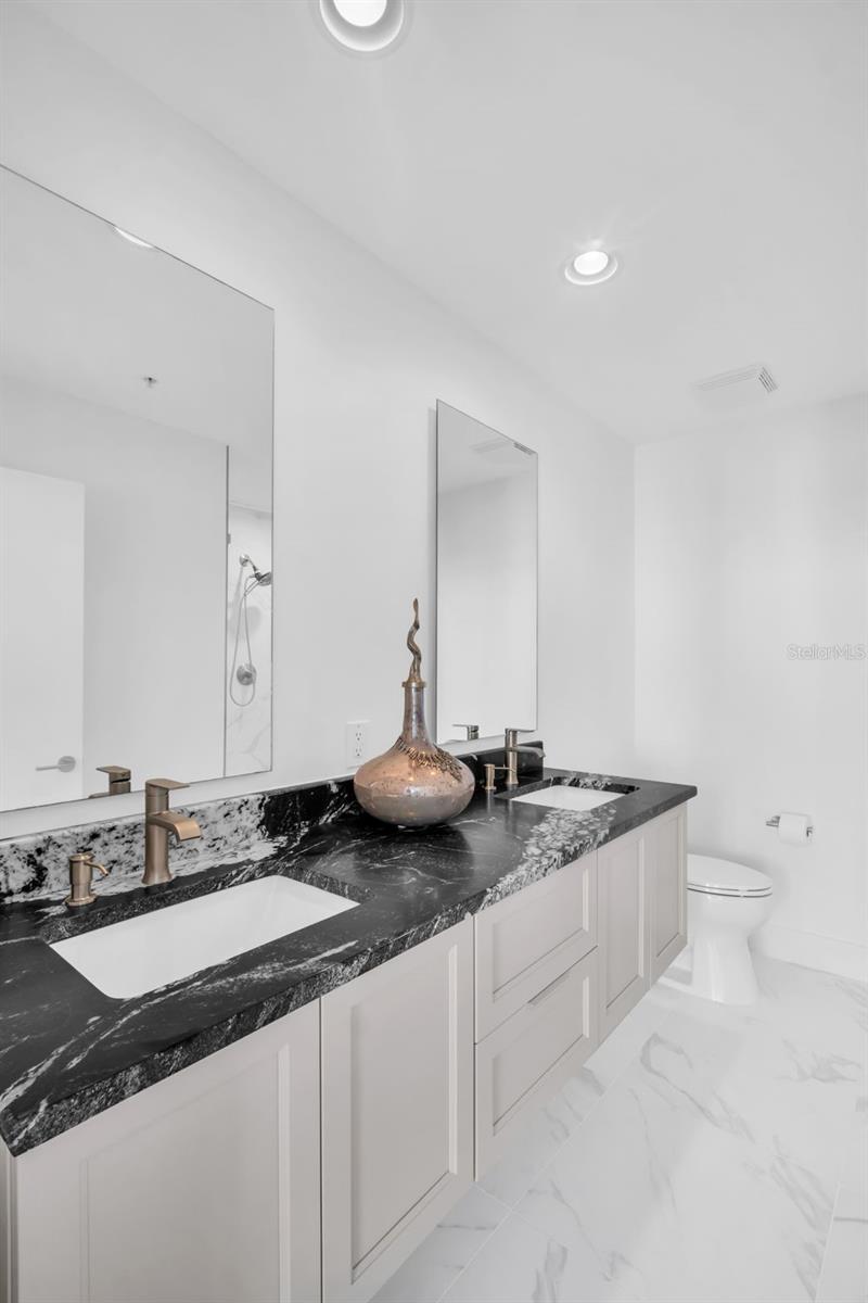 175 1ST St #1008 ST PETERSBURG, FL 33701