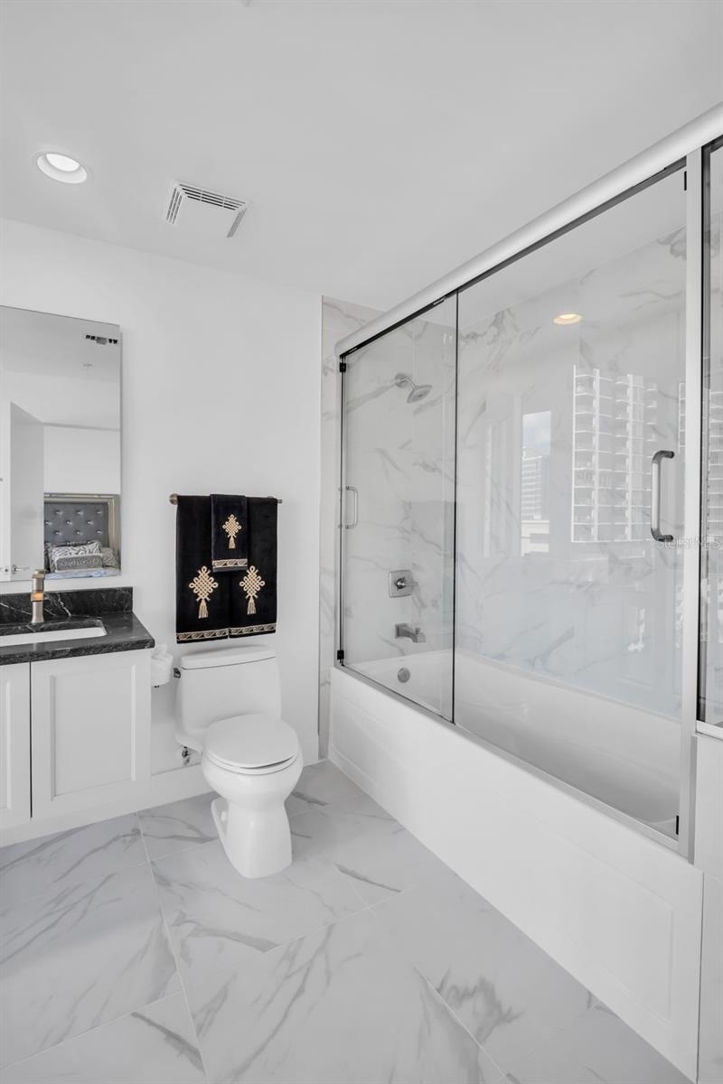 175 1ST St #1008 ST PETERSBURG, FL 33701