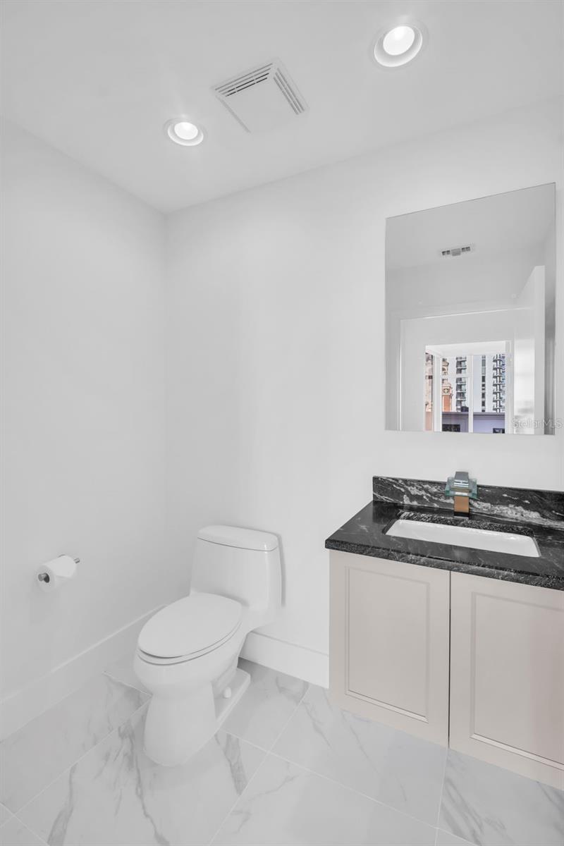 175 1ST St #1008 ST PETERSBURG, FL 33701