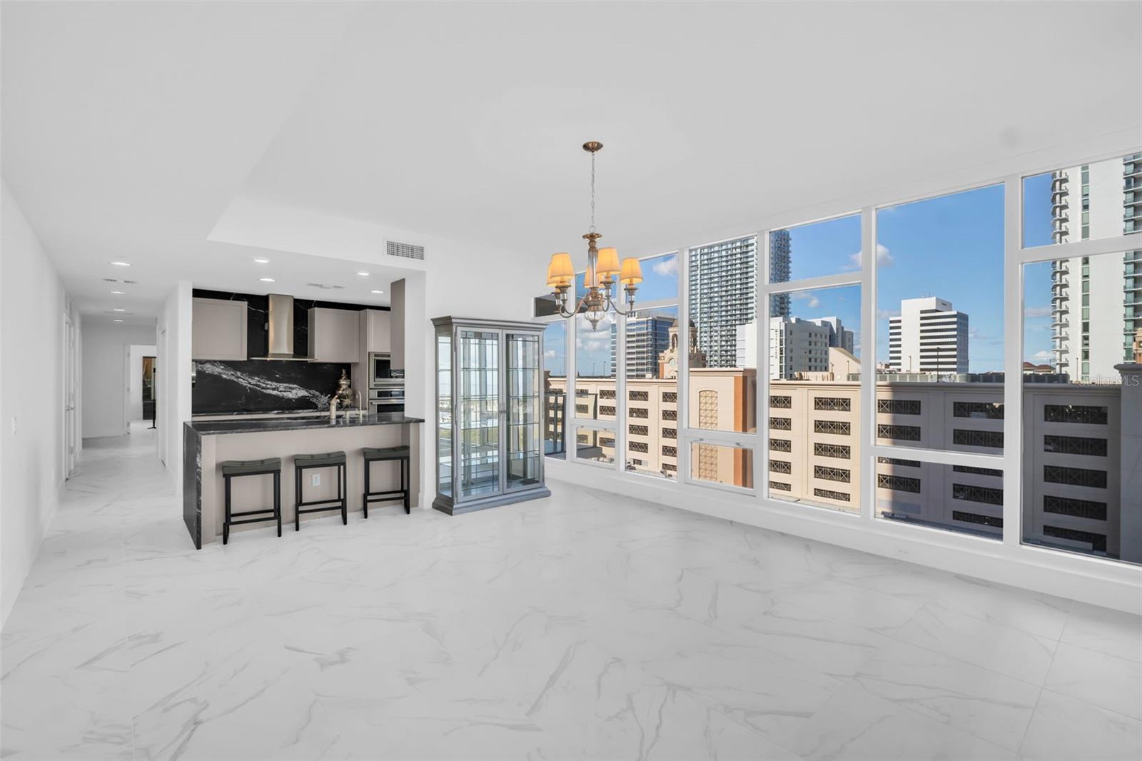 175 1ST St #1008 ST PETERSBURG, FL 33701