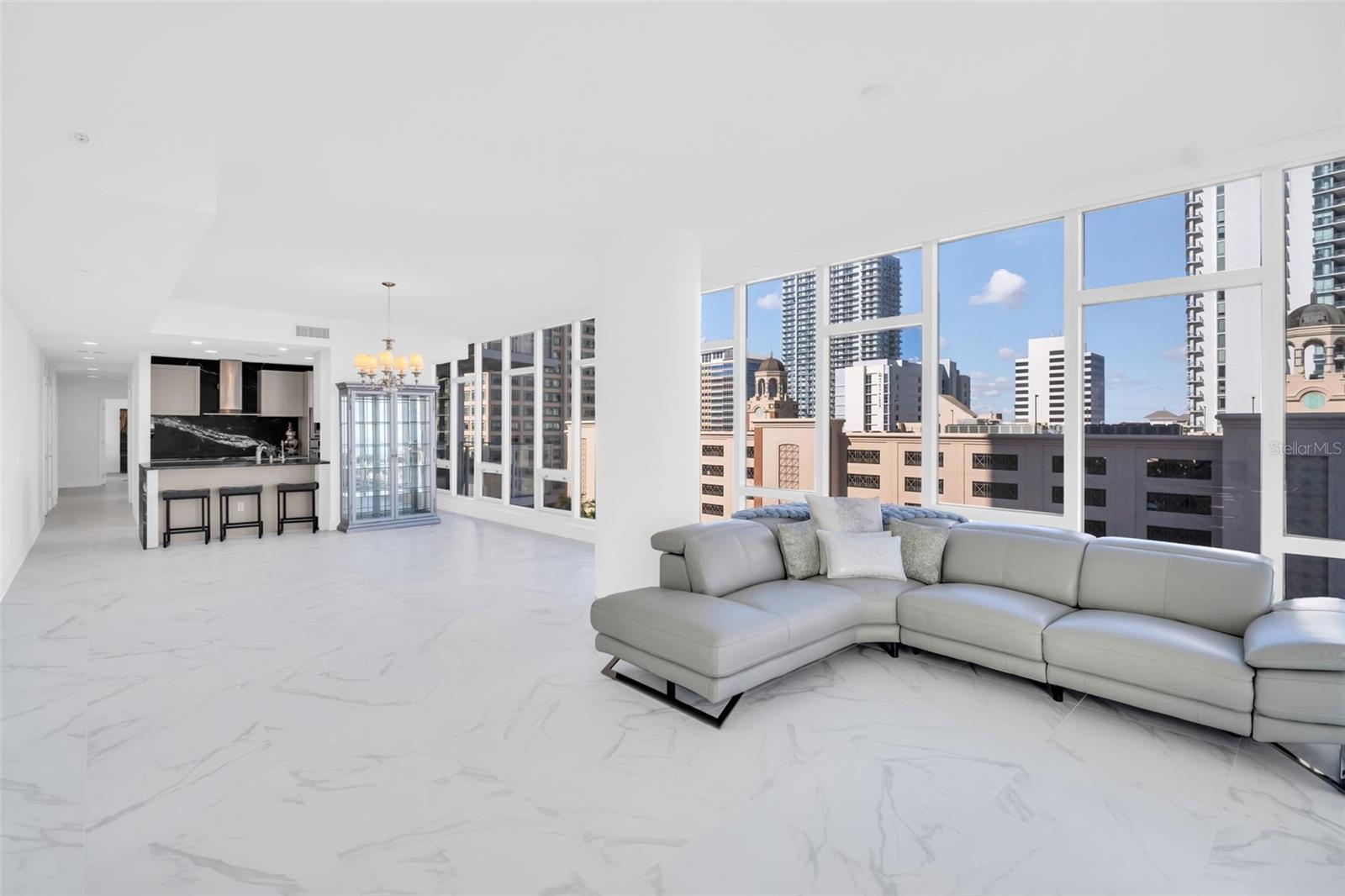 175 1ST St #1008 ST PETERSBURG, FL 33701