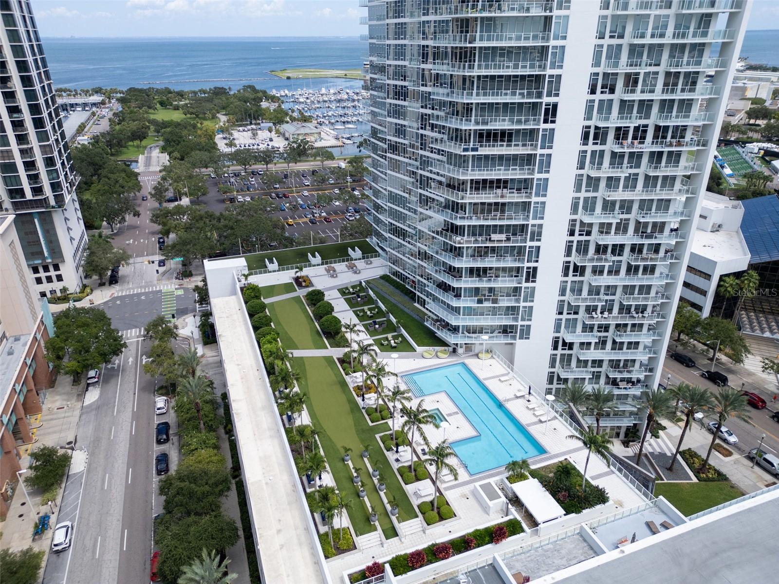 175 1ST St #1008 ST PETERSBURG, FL 33701