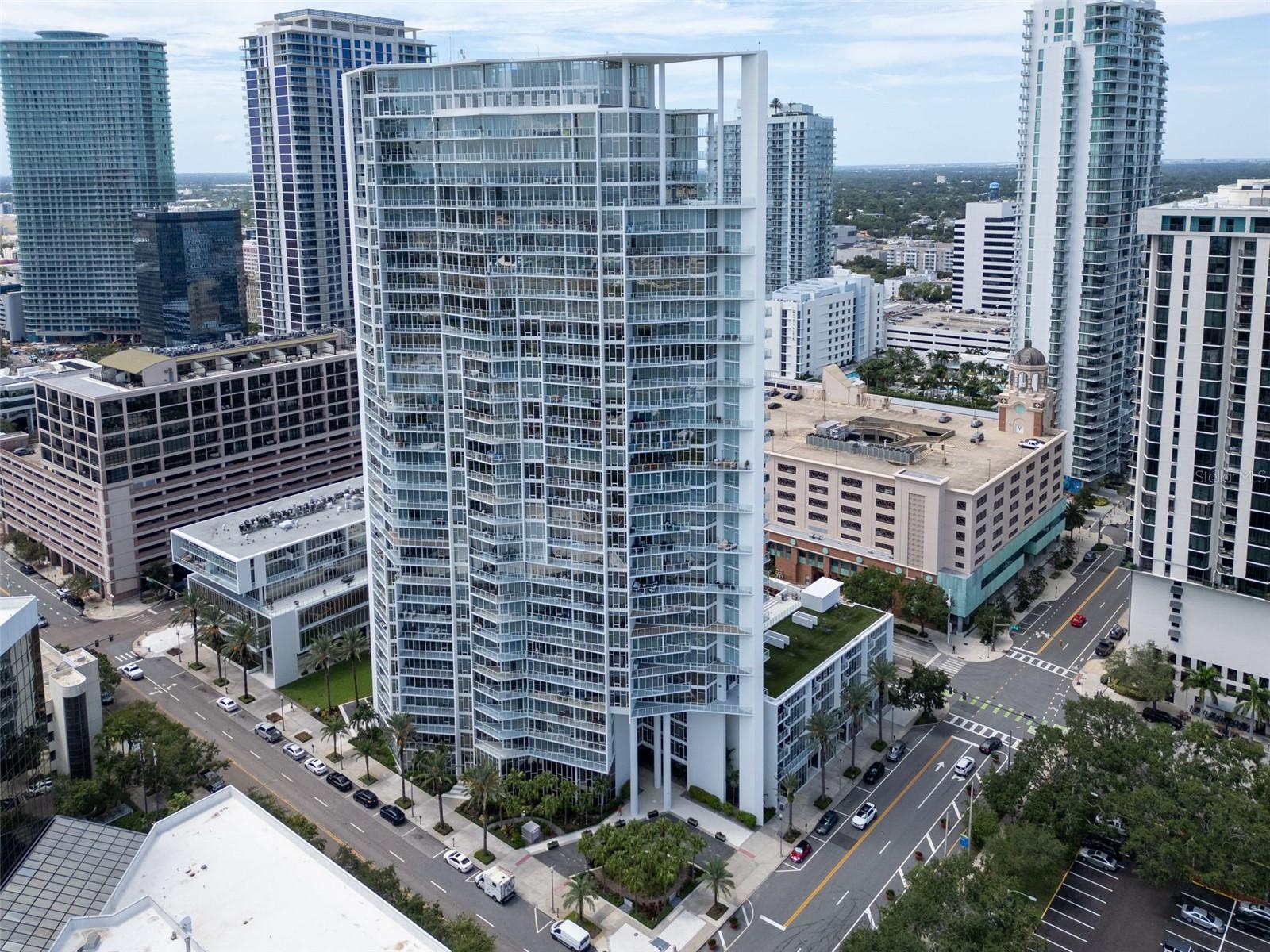 175 1ST St #1008 ST PETERSBURG, FL 33701