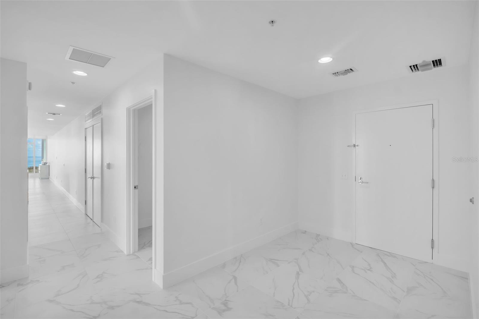 175 1ST St #1008 ST PETERSBURG, FL 33701