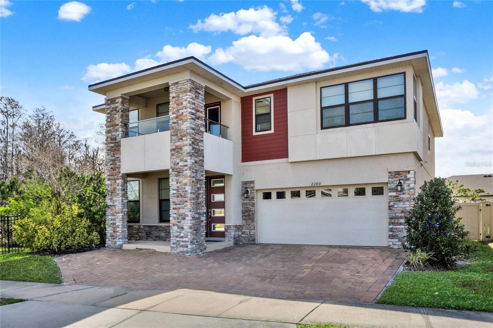 2200 RAPOLLO Dr