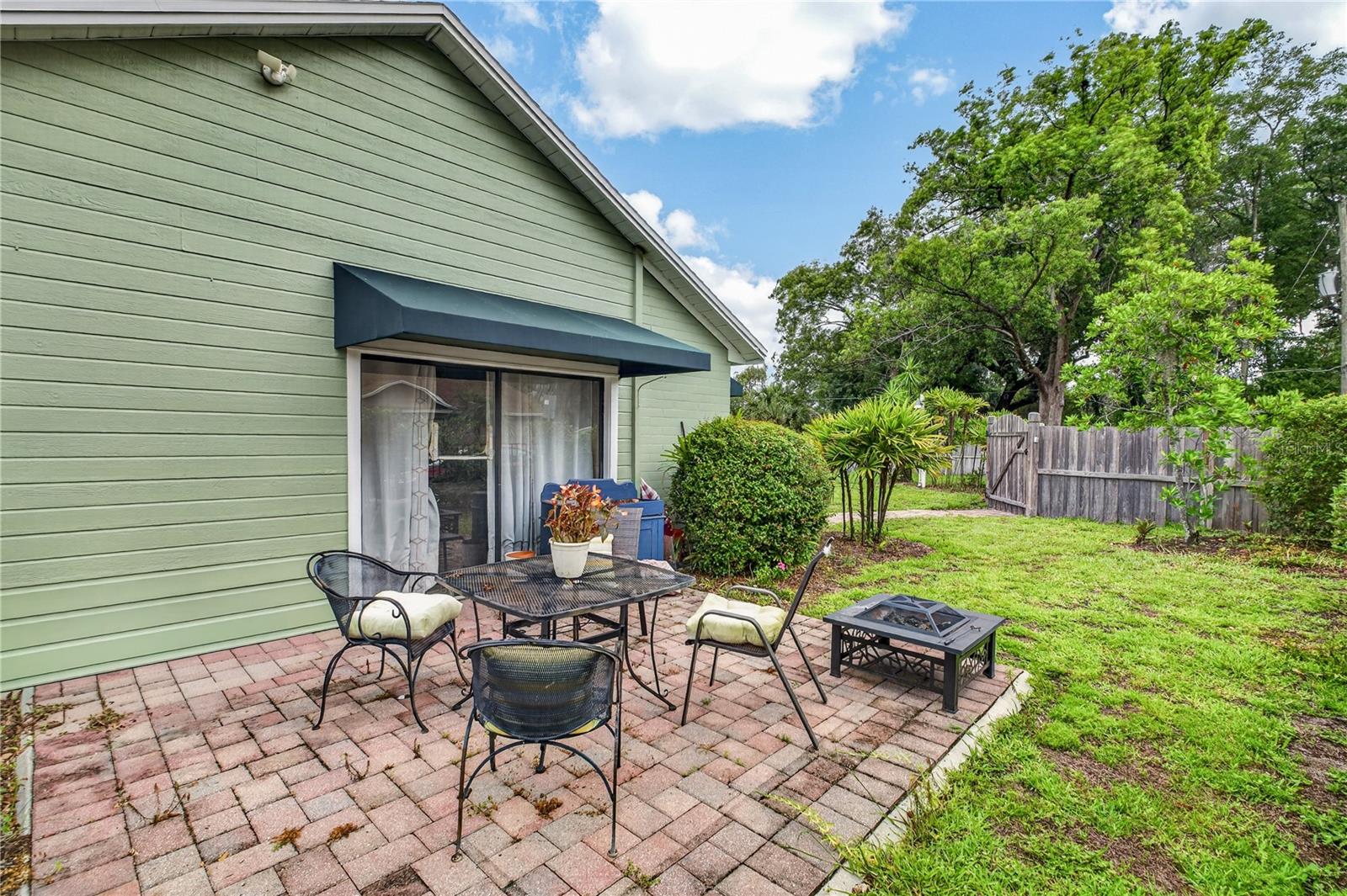 1800 CARLTON Dr ORLANDO, FL 32806