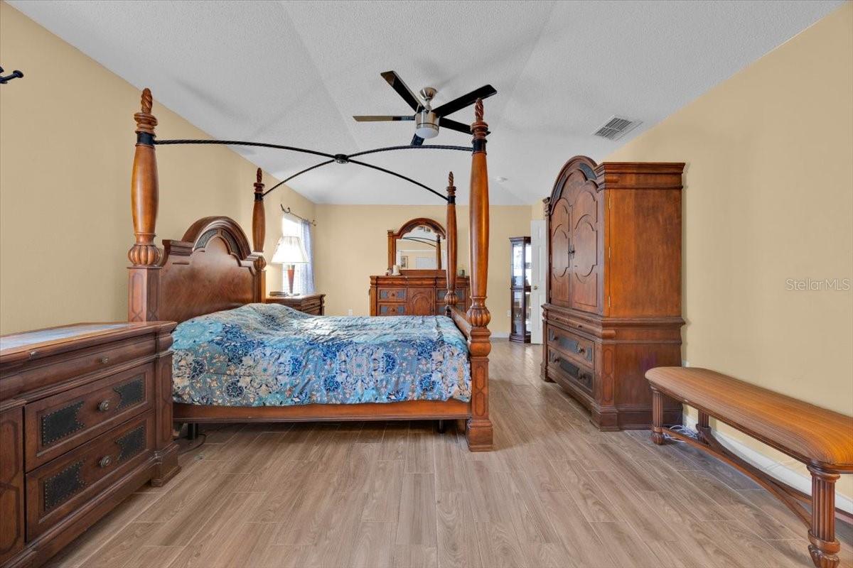 8361 WESTCOTT Shr Dr ORLANDO, FL 32829