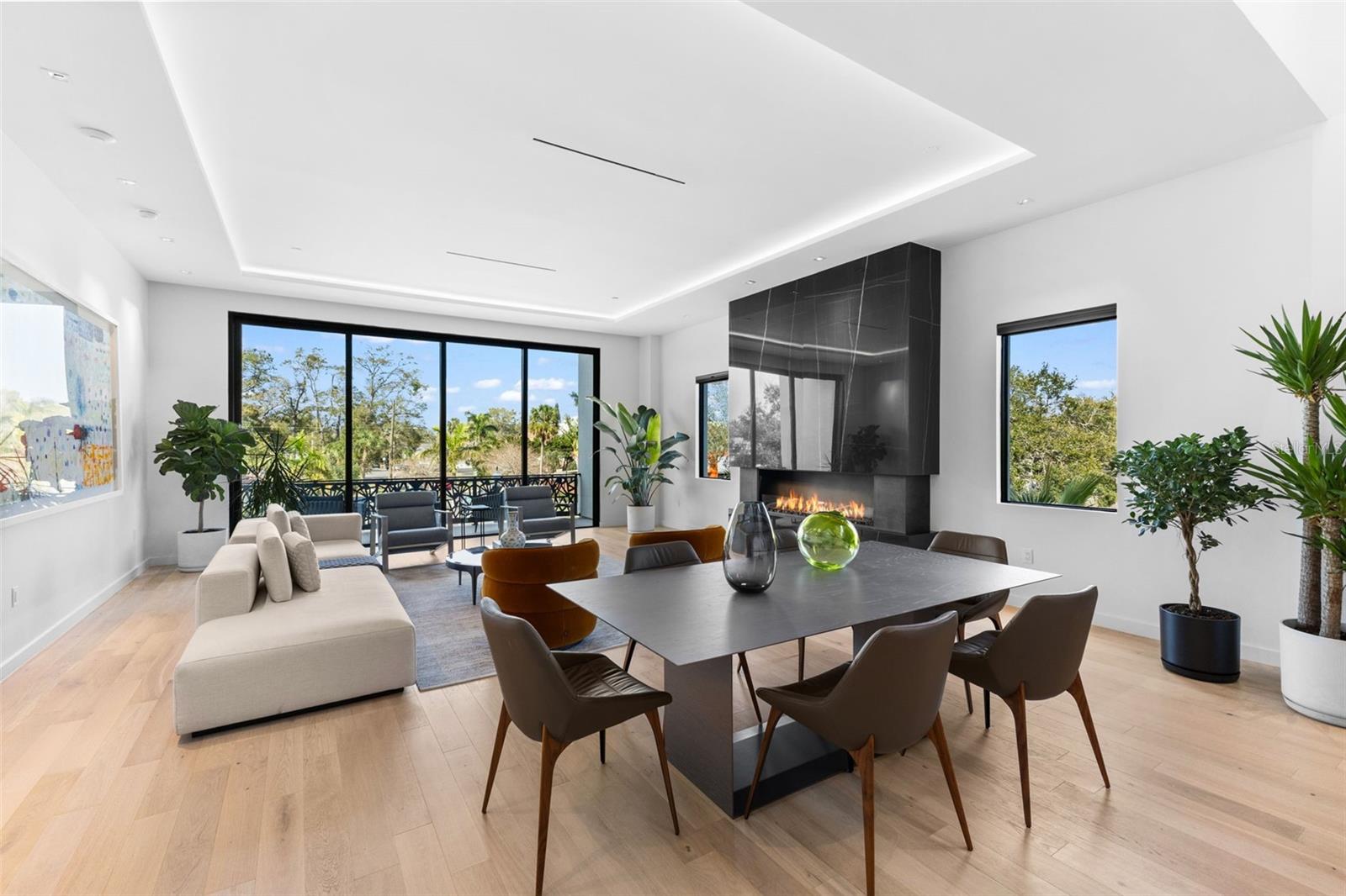 45 27TH St #1 ST PETERSBURG, FL 33712