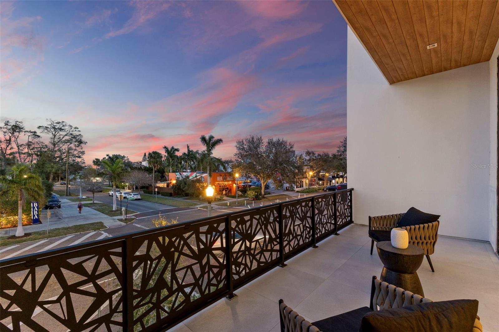 45 27TH St #1 ST PETERSBURG, FL 33712