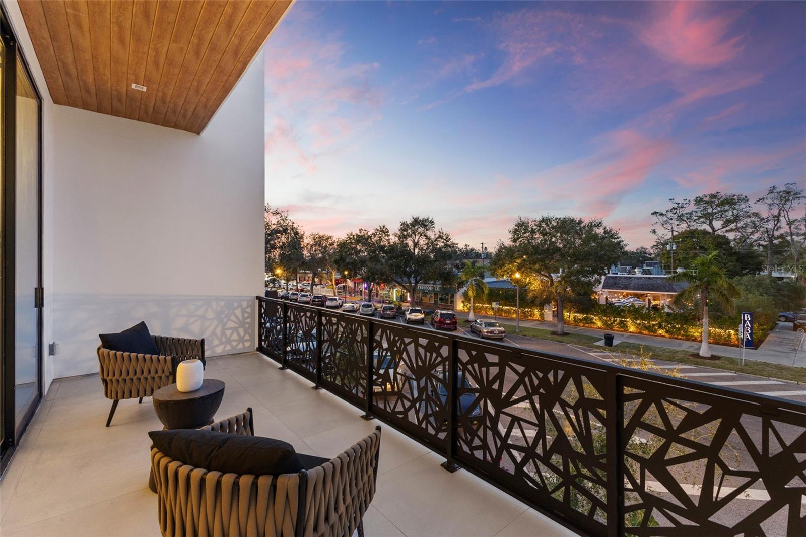 45 27TH St #1 ST PETERSBURG, FL 33712