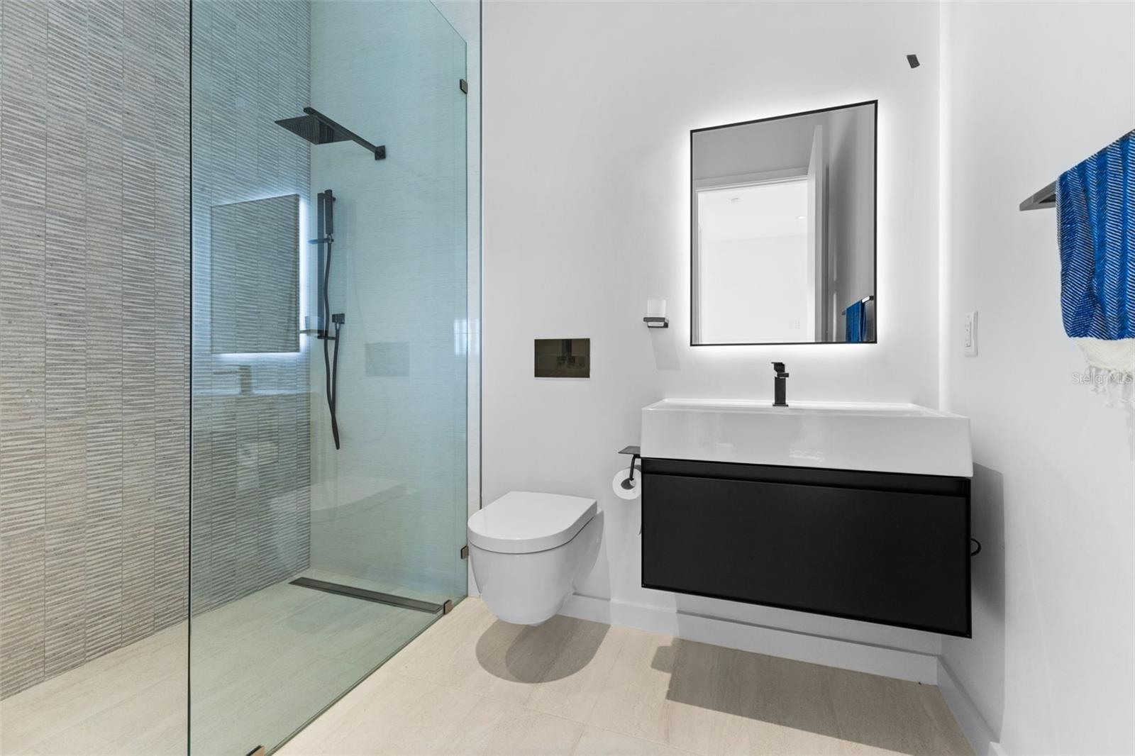 45 27TH St #1 ST PETERSBURG, FL 33712