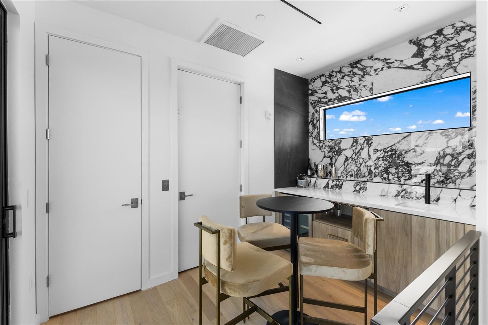 45 27TH St #1 ST PETERSBURG, FL 33712