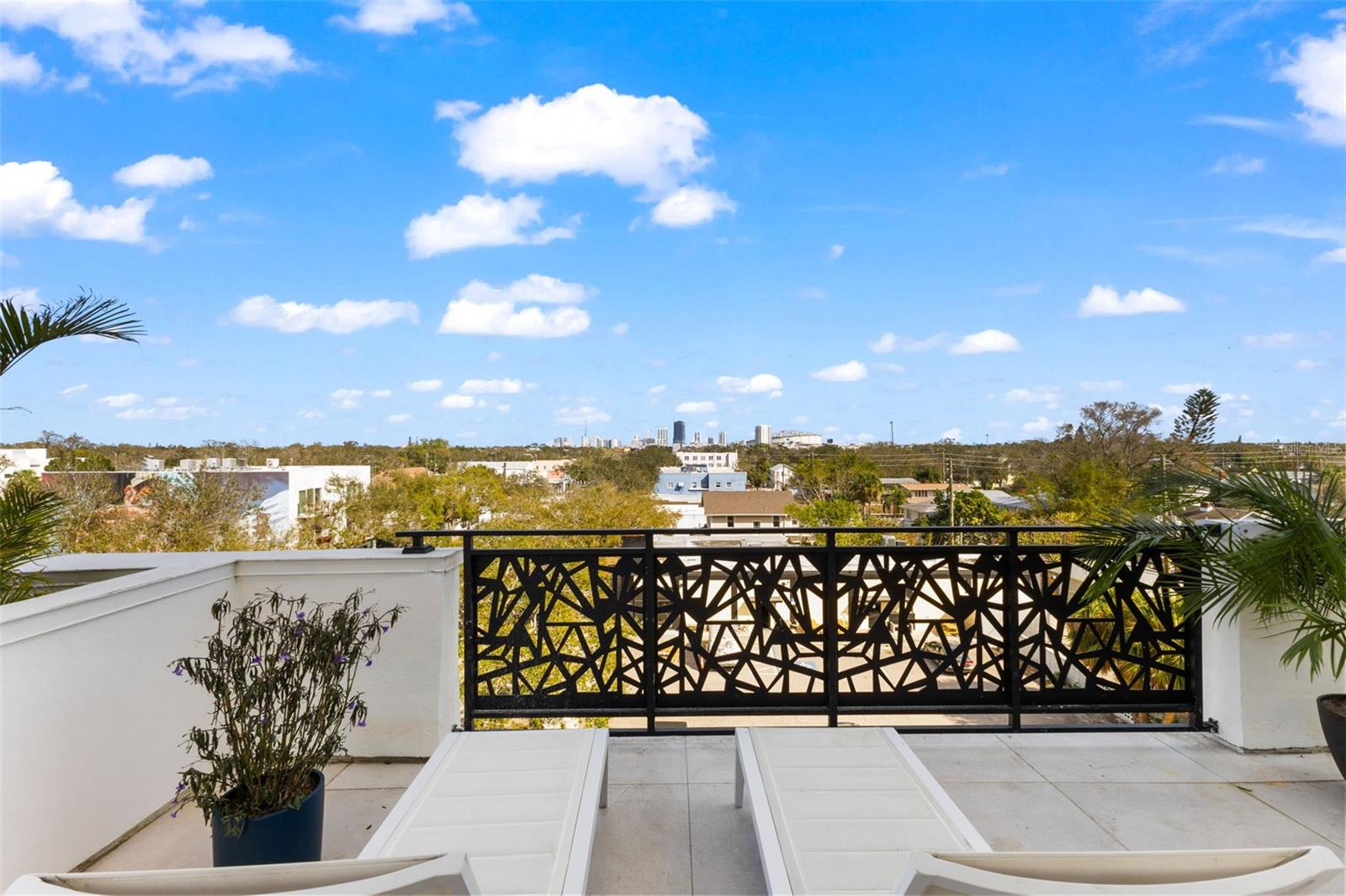 45 27TH St #1 ST PETERSBURG, FL 33712