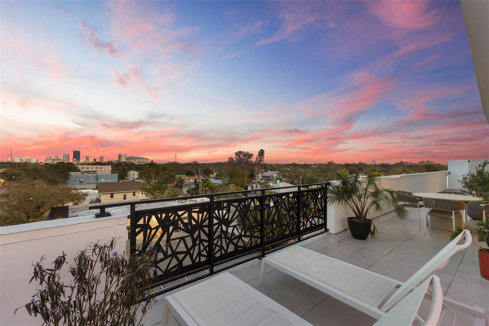 45 27TH St #1 ST PETERSBURG, FL 33712