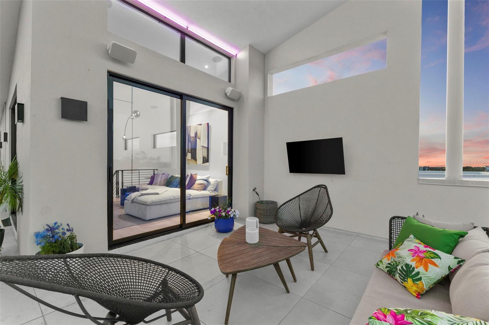 45 27TH St #1 ST PETERSBURG, FL 33712