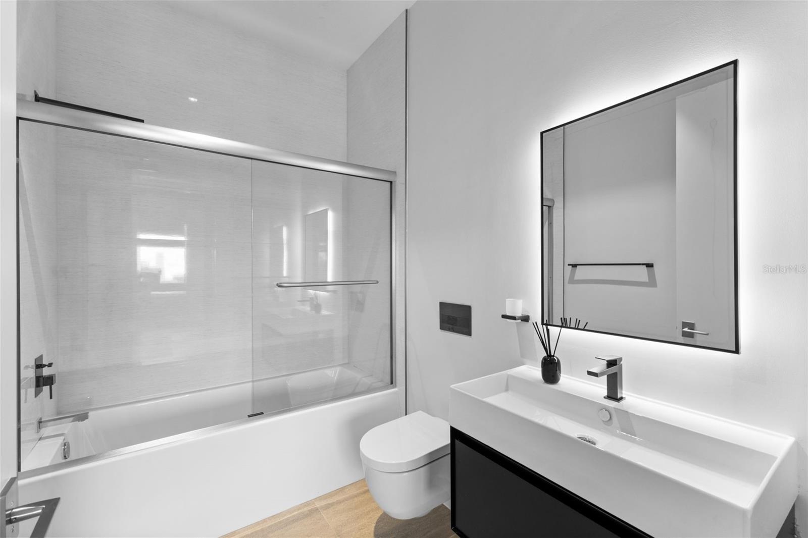 45 27TH St #1 ST PETERSBURG, FL 33712