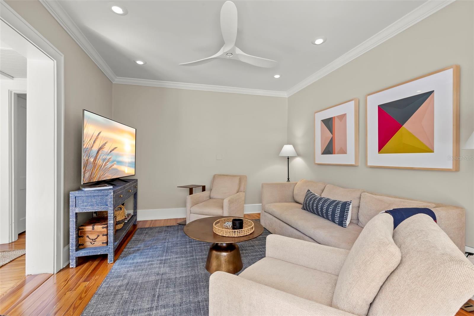 516 17TH Ave ST PETERSBURG, FL 33704