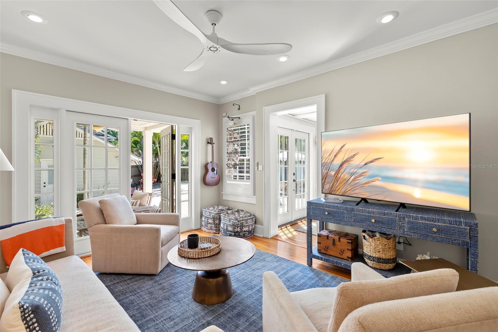 516 17TH Ave ST PETERSBURG, FL 33704