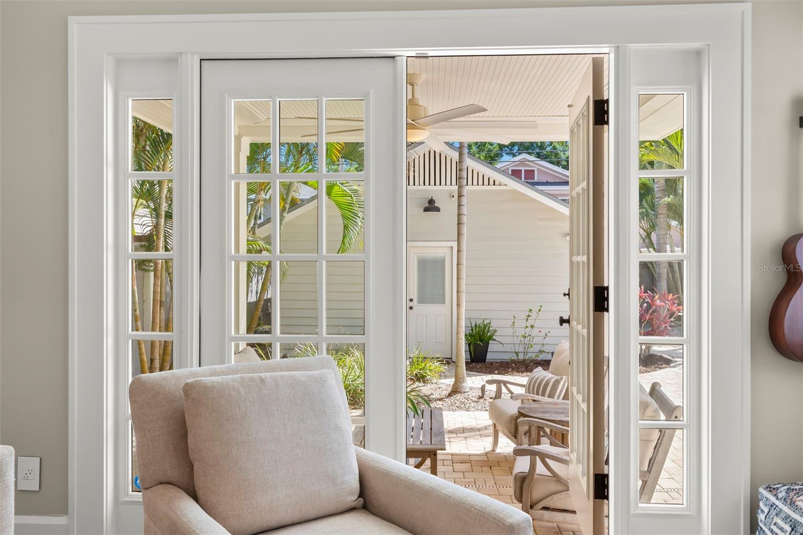 516 17TH Ave ST PETERSBURG, FL 33704