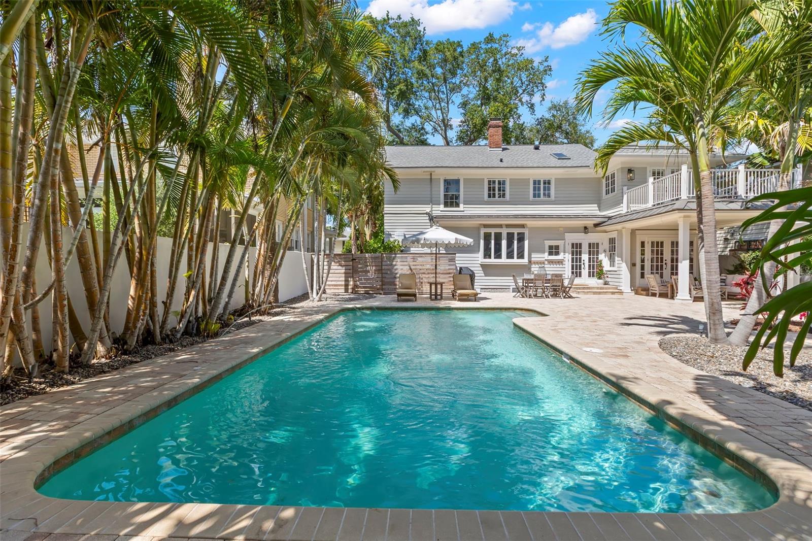 516 17TH Ave ST PETERSBURG, FL 33704