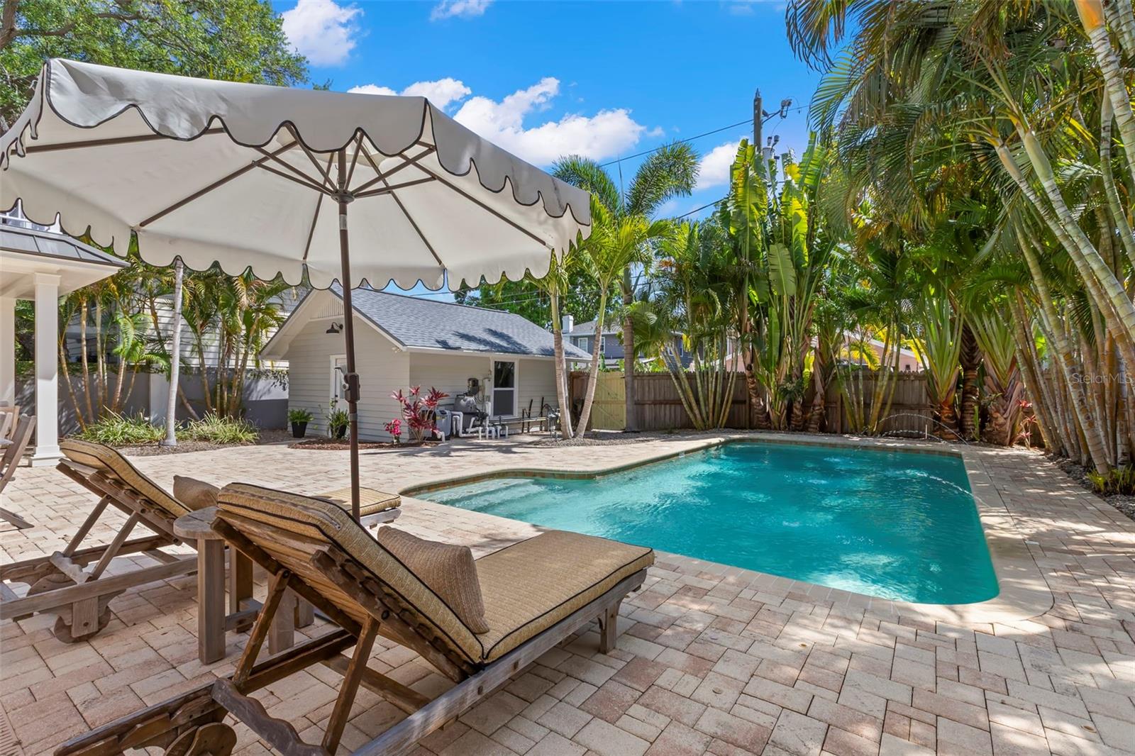 516 17TH Ave ST PETERSBURG, FL 33704