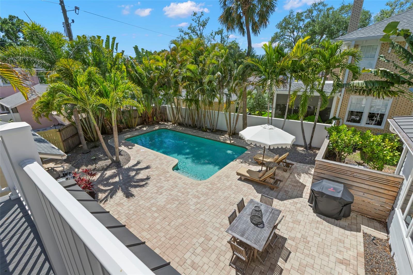 516 17TH Ave ST PETERSBURG, FL 33704