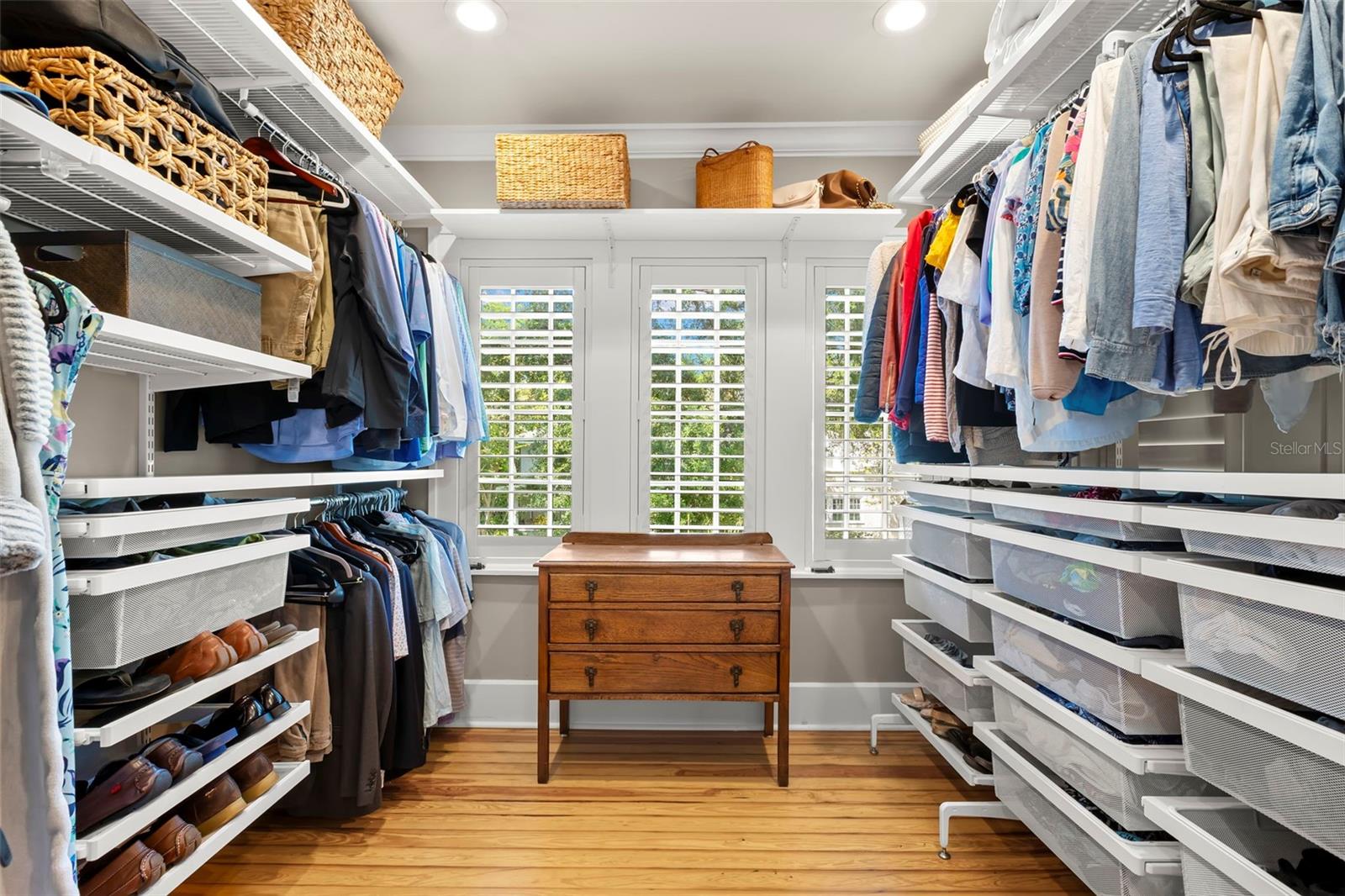 516 17TH Ave ST PETERSBURG, FL 33704