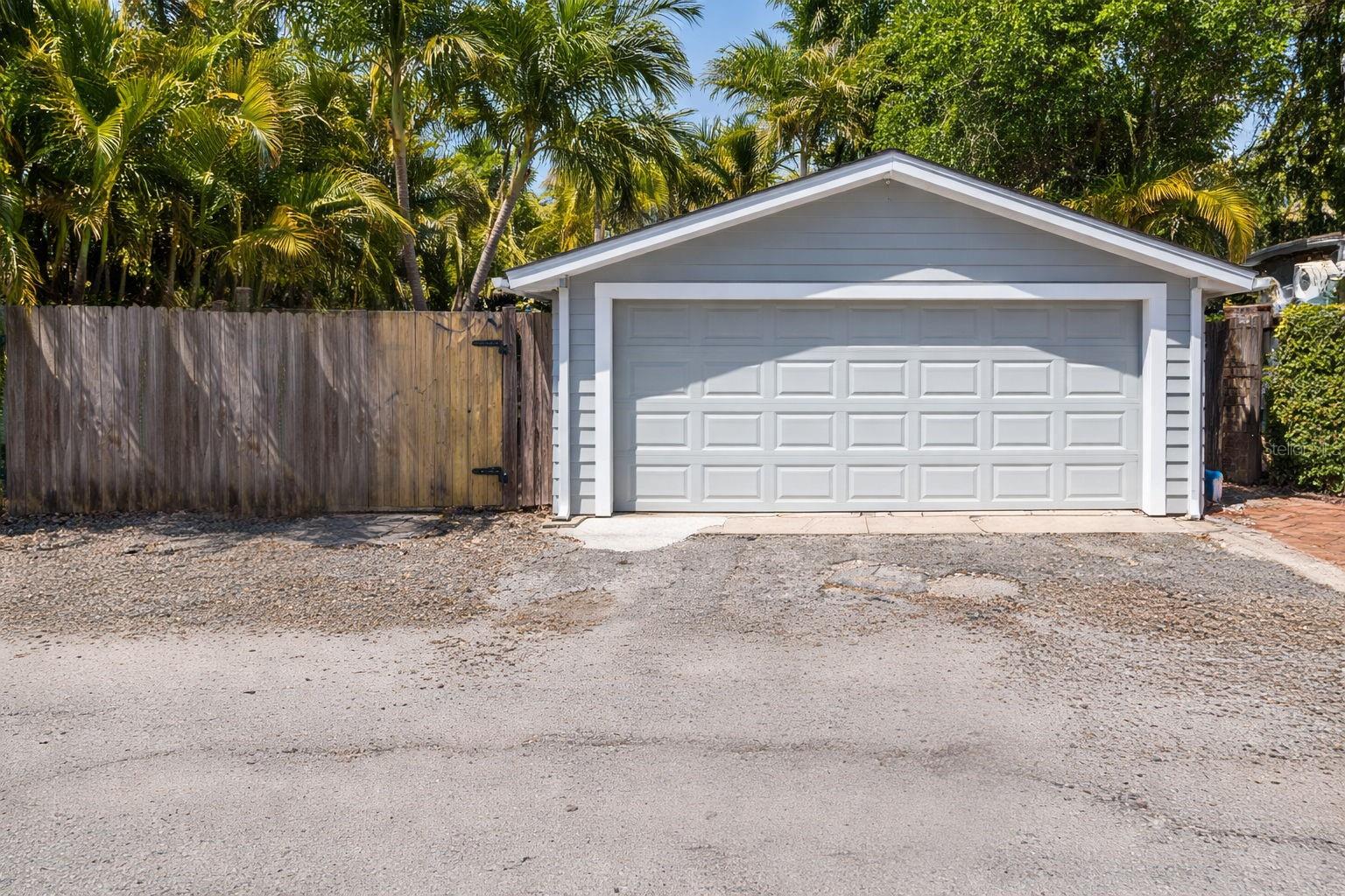 516 17TH Ave ST PETERSBURG, FL 33704