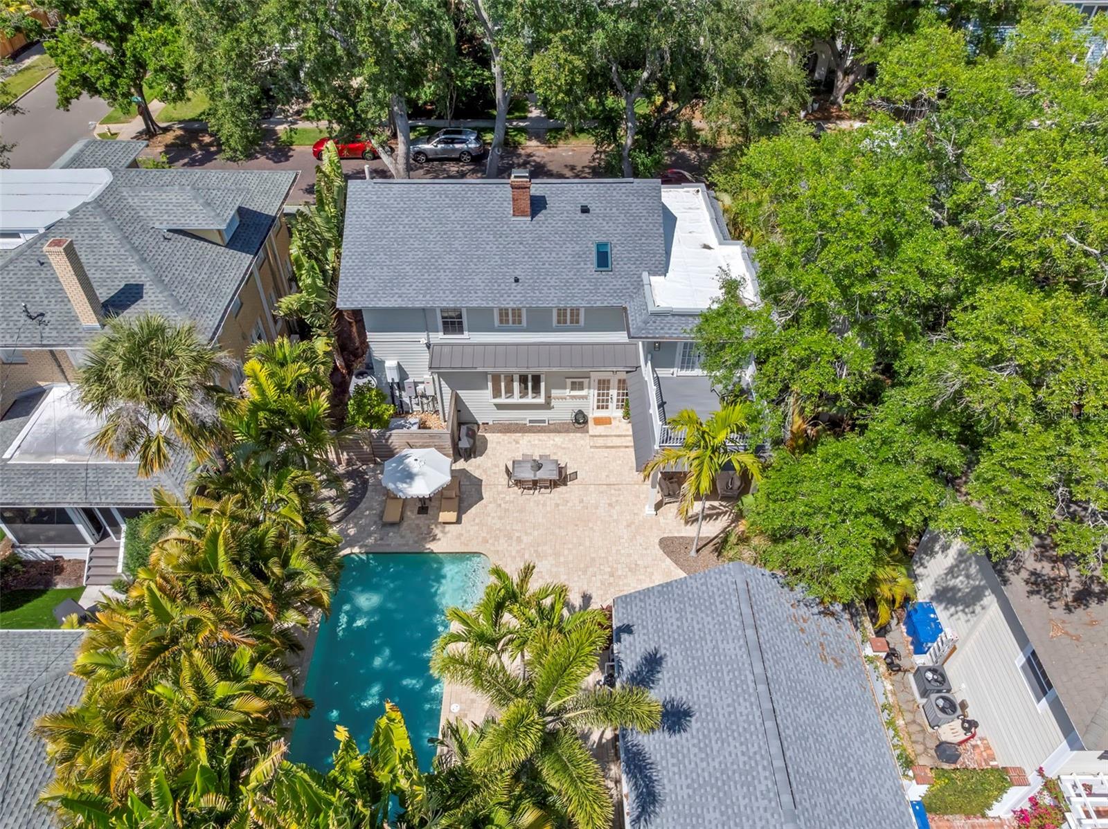 516 17TH Ave ST PETERSBURG, FL 33704